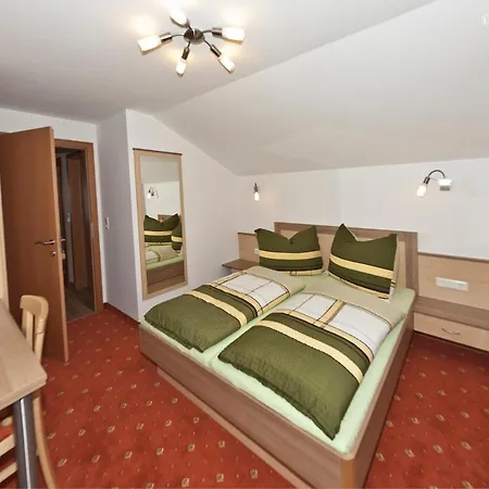 Haus Burgblick Apartament Wagrain