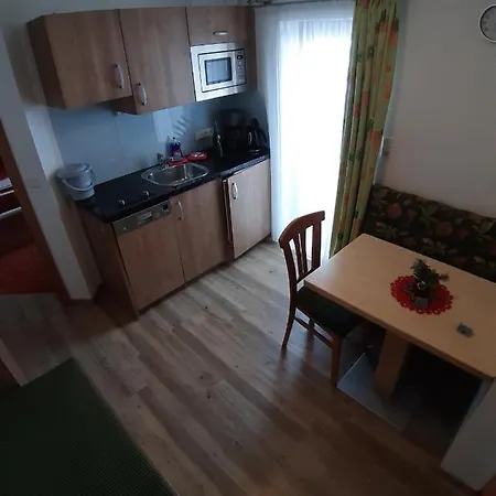Haus Burgblick Apartman *